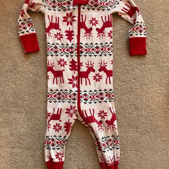 Hanna Andersson 12-18 mo zip up Christmas pajamas - Picture 2 of 3